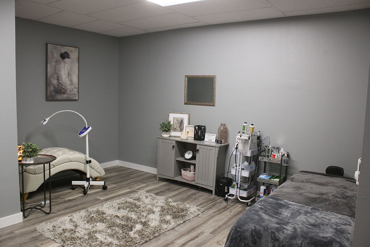 Room_7713WEb.jpg